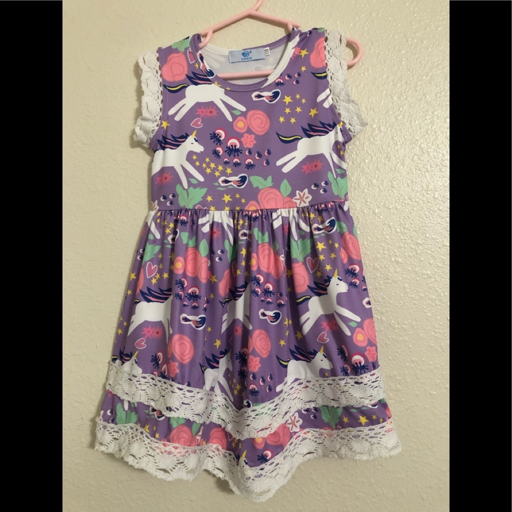 Like New Canis Lavender Unicorn Sleeveless Dress with White Crochet Trim size 6